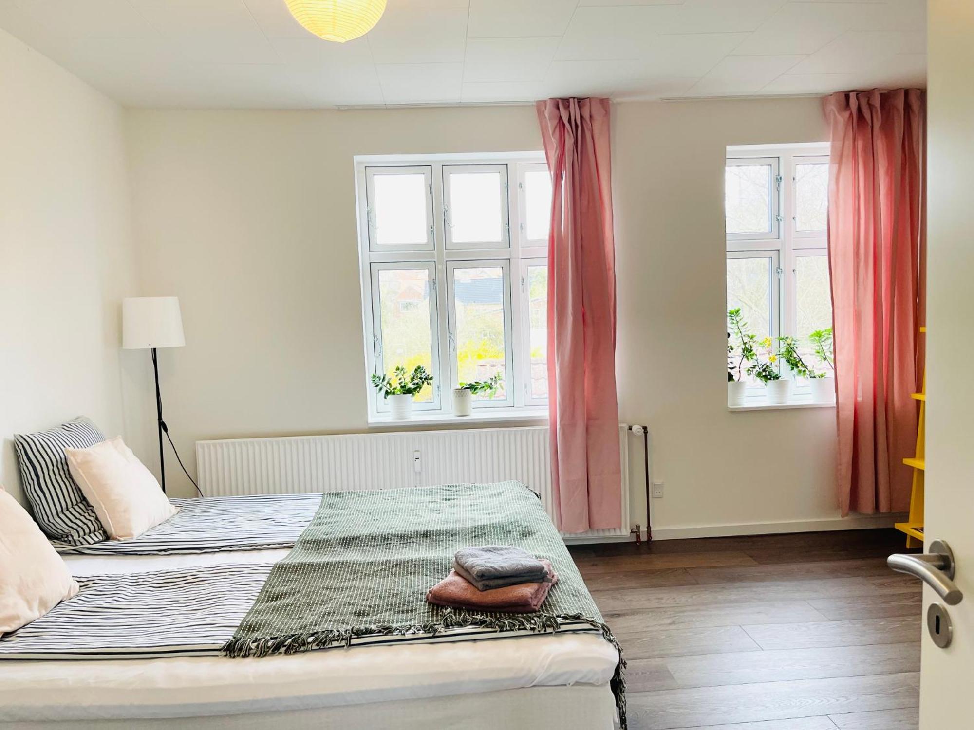 הורסנס Scandinavian Apartment Hotel - Lunden 1 - Central 3 Bedroom Apartment On Two Floors מראה חיצוני תמונה